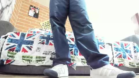 maximo__77 online show from April 15, 3:50 am