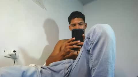 Maximo Aron Vega online show from April 1, 11:35 pm