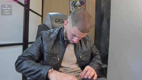 Maximus online show from February 11, 12:43 pm