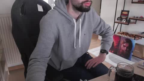 Max online show from January 11, 9:26 am