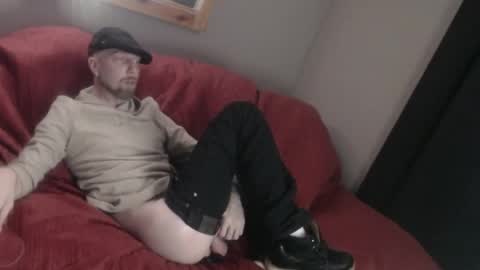 MaxRouger online show from April 11, 7:45 am