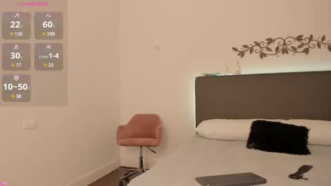 Max online show from January 25, 1:08 pm