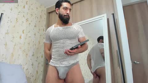 Max online show from December 2, 11:38 pm