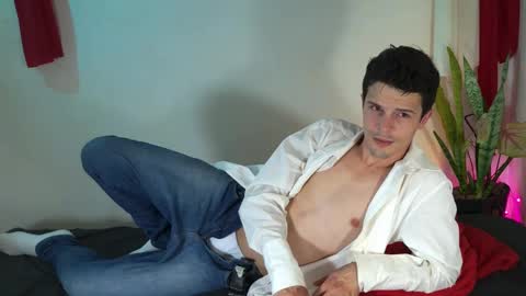 Snapshot of maxtopboy chatting on February 4, 4:26 am Max online show from February 4, 4:26 am