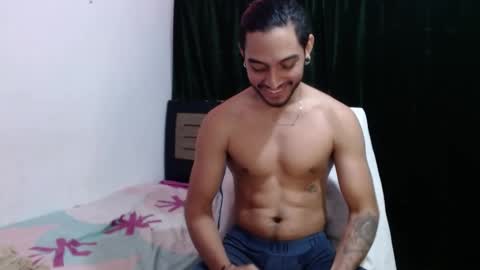 maxximus_10 online show from December 19, 5:29 am