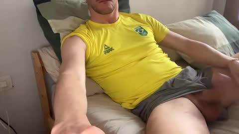 MaxXxurbate online show from March 7, 11:29 am