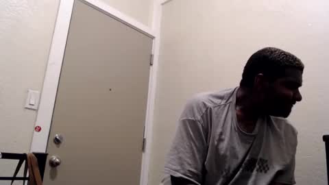 mbeezy318 online show from April 1, 9:44 am