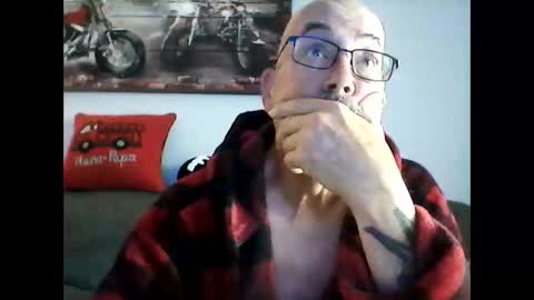 me at home online show from June 6, 12:11 pm