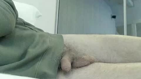 meforu21 online show from February 6, 8:39 pm