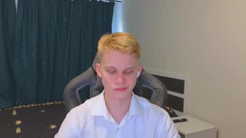 Mickey online show from November 13, 10:42 am