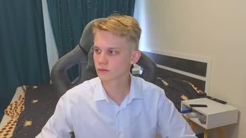 Mickey online show from November 10, 10:09 am