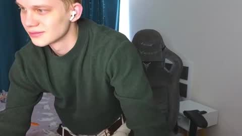 Mickey online show from March 8, 5:00 am