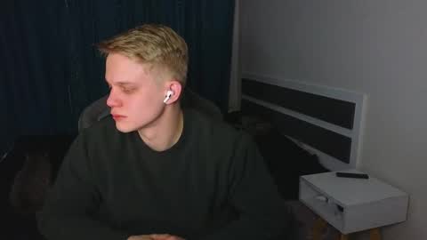 Mickey online show from March 9, 6:02 pm