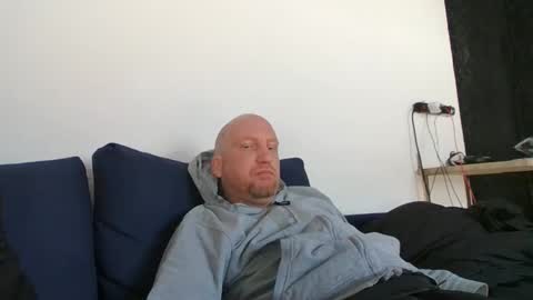 metaller123456 online show from March 22, 4:23 pm