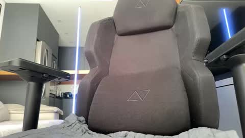 mettew22cm online show from March 15, 1:18 pm