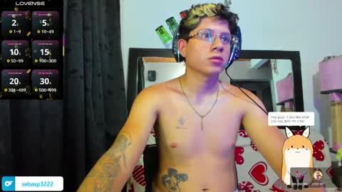 michael independent model  online show from April 10, 12:17 am