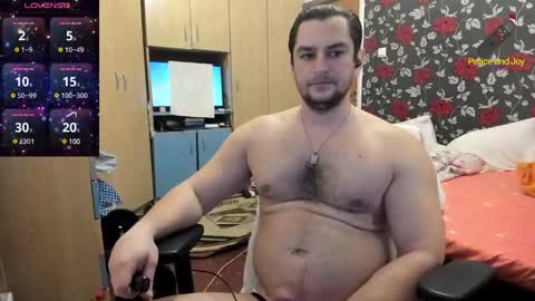 michaelragnar90 online show from December 18, 5:42 pm