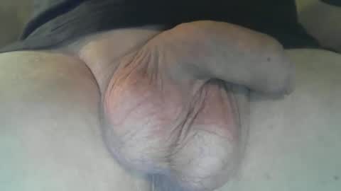 Snapshot of michaels_cock chatting on February 26, 12:27 am Michael online show from February 26, 12:27 am
