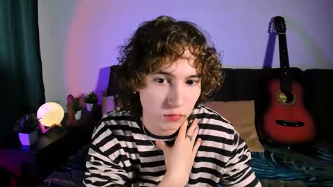 Max online show from October 30, 2:07 pm