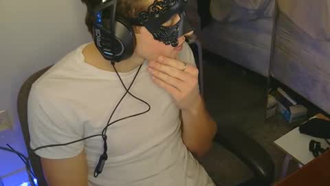 midnightmasc online show from March 11, 5:53 pm