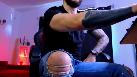 MightyAaron online show from March 9, 6:29 am