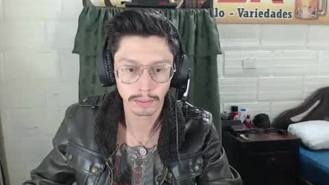 Miguel  Independent Model  online show from April 3, 12:35 pm