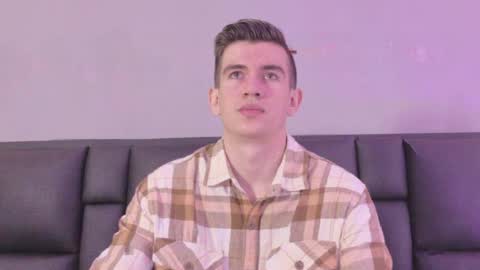 mikael online show from April 4, 3:20 pm