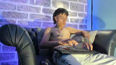 MIKE  online show from June 13, 3:04 am