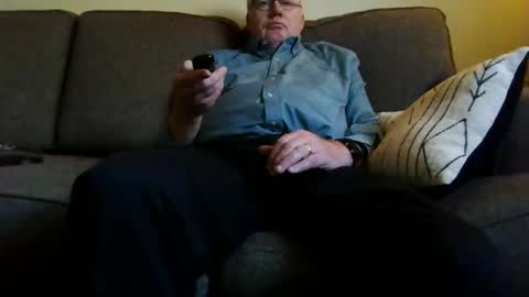 mikeb3200 online show from April 8, 11:02 pm