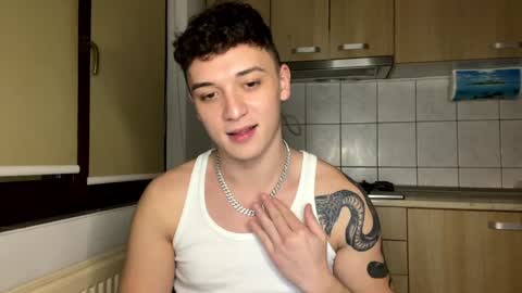 MikeLaur online show from December 16, 7:54 pm