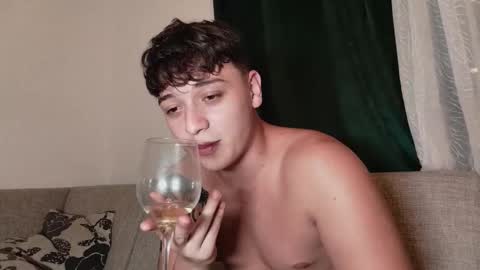 MikeLaur online show from September 18, 9:28 pm