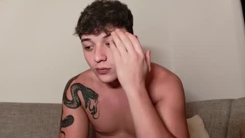 MikeLaur online show from October 3, 5:29 pm