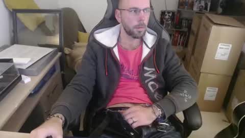 mikmik91 online show from December 18, 4:14 pm