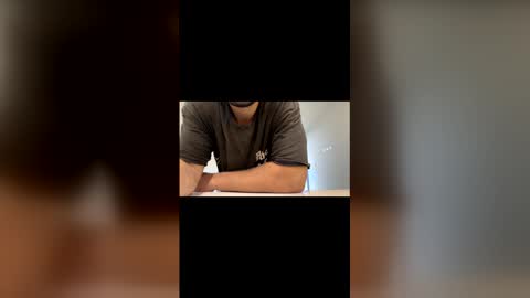 mileslennon online show from November 28, 10:22 pm