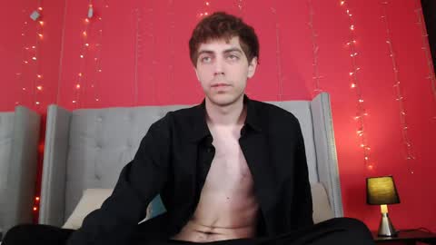 milkhunter_ online show from April 14, 8:30 pm