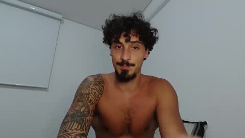 milkoffee online show from February 18, 1:37 am