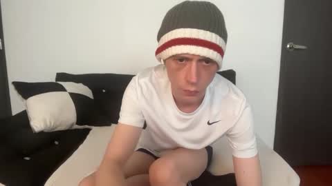 SlimnHungOH online show from September 10, 9:13 pm