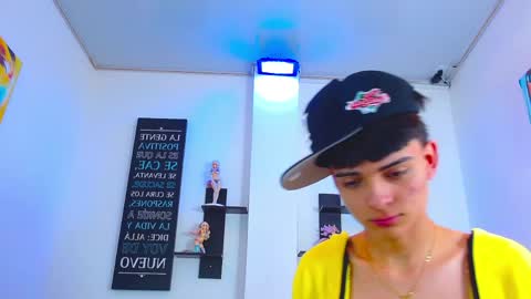 milo hot  online show from April 2, 8:16 pm