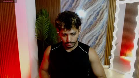 milo_tay online show from April 13, 8:04 am