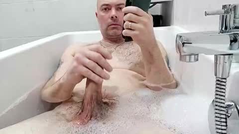 minge68 online show from March 25, 7:40 pm