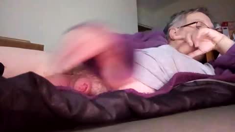 Stephano online show from January 1, 8:04 pm