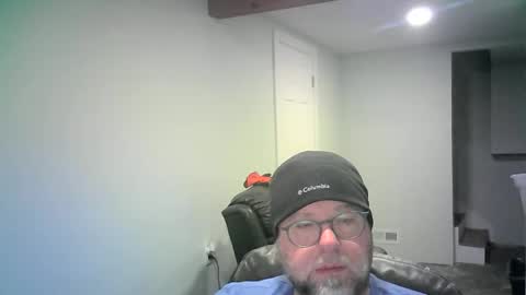 Mr. Happy online show from February 15, 5:46 am