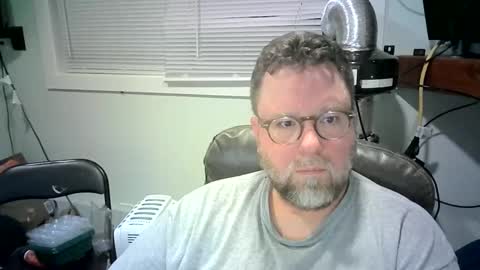 Mr. Happy online show from January 11, 6:14 am