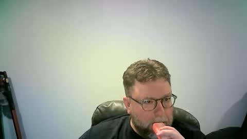 Mr. Happy online show from September 15, 7:10 am