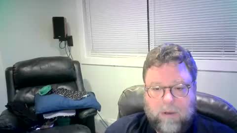 Mr. Happy online show from February 8, 6:33 am