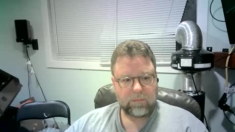 Mr. Happy online show from January 10, 7:57 am