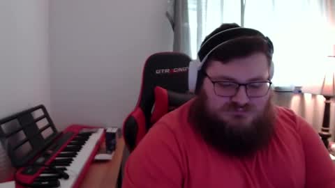 Snapshot of mistermac935 chatting on December 16, 5:00 pm mistermac935 online show from December 16, 5:00 pm