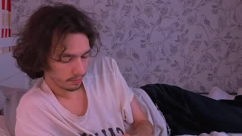 MitchelKors online show from April 6, 12:06 pm