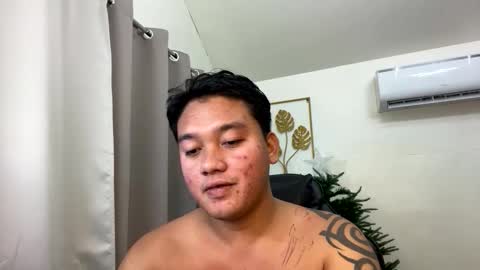 Michole Jay online show from November 5, 2:30 pm