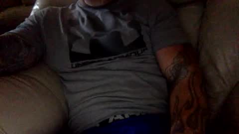 Snapshot of mjg175 chatting on October 21, 5:05 pm SexyRed online show from October 21, 5:05 pm